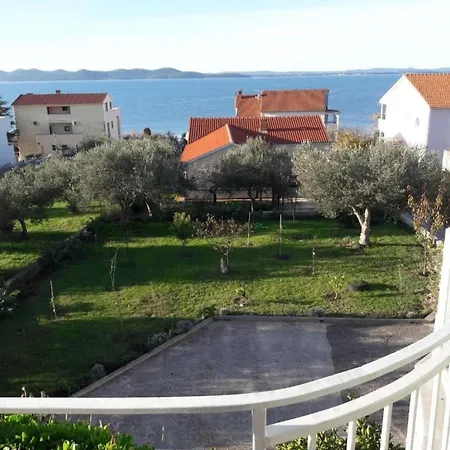 - Two Bedroom Apartamento Kožino